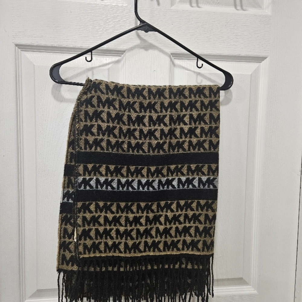 Michael Kors Black and Brown Scarf